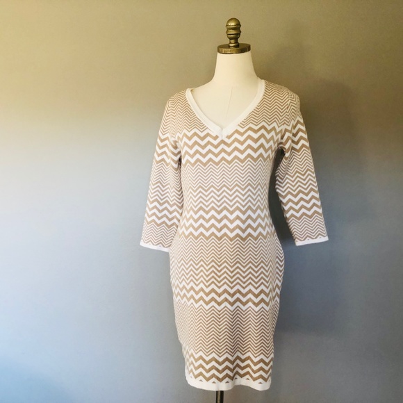 Knit Dress Medium V Neck Long Sleeves Tan White Charming Charlie - Picture 3 of 9